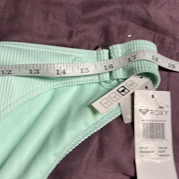 Nwt Roxy swim bottom - Picture 6 of 8